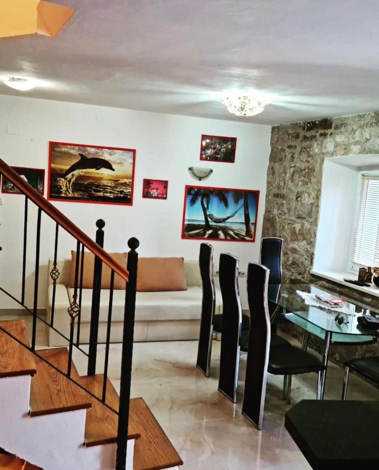 Marjan Apartmant In